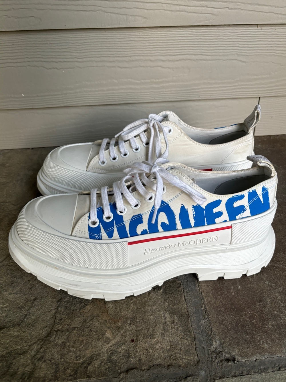 Alexander McQueen Tread Slick Graffiti Low Top Runway Sneakers 🔥 - Picture 2 of 6